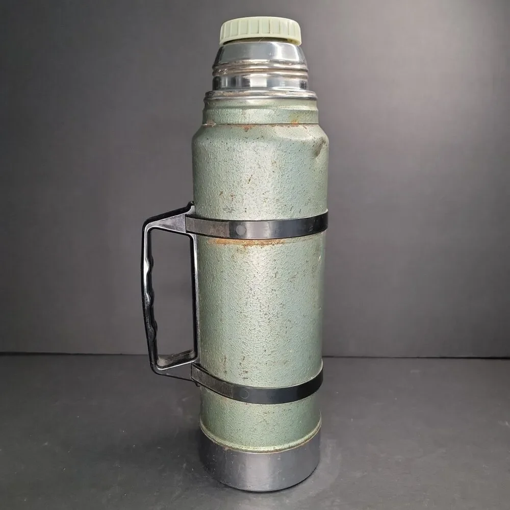 Vintage 1978 Stanley Aladdin Thermos Green A-944C Made in USA Missing Lid PARTS
